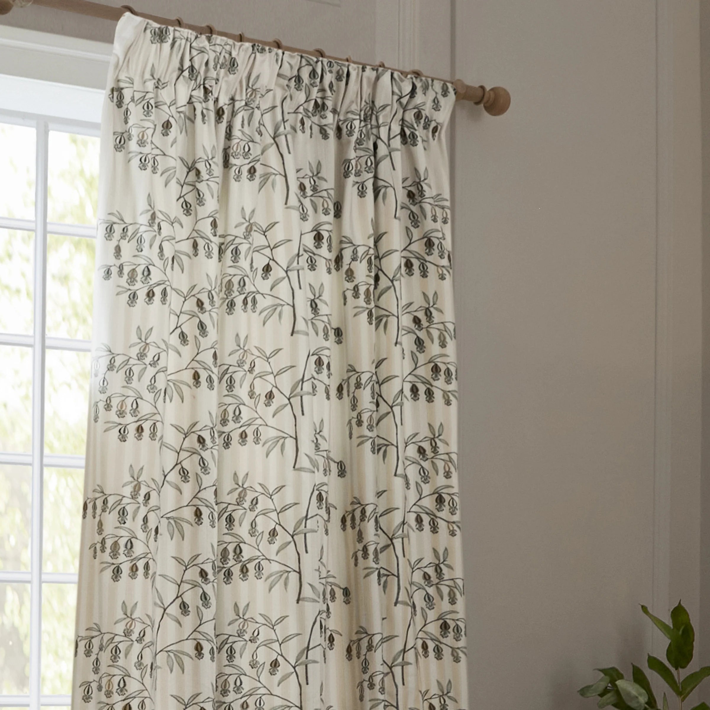 Chinese Lanterns Embroidered Pencil Pleat Curtains - Linen