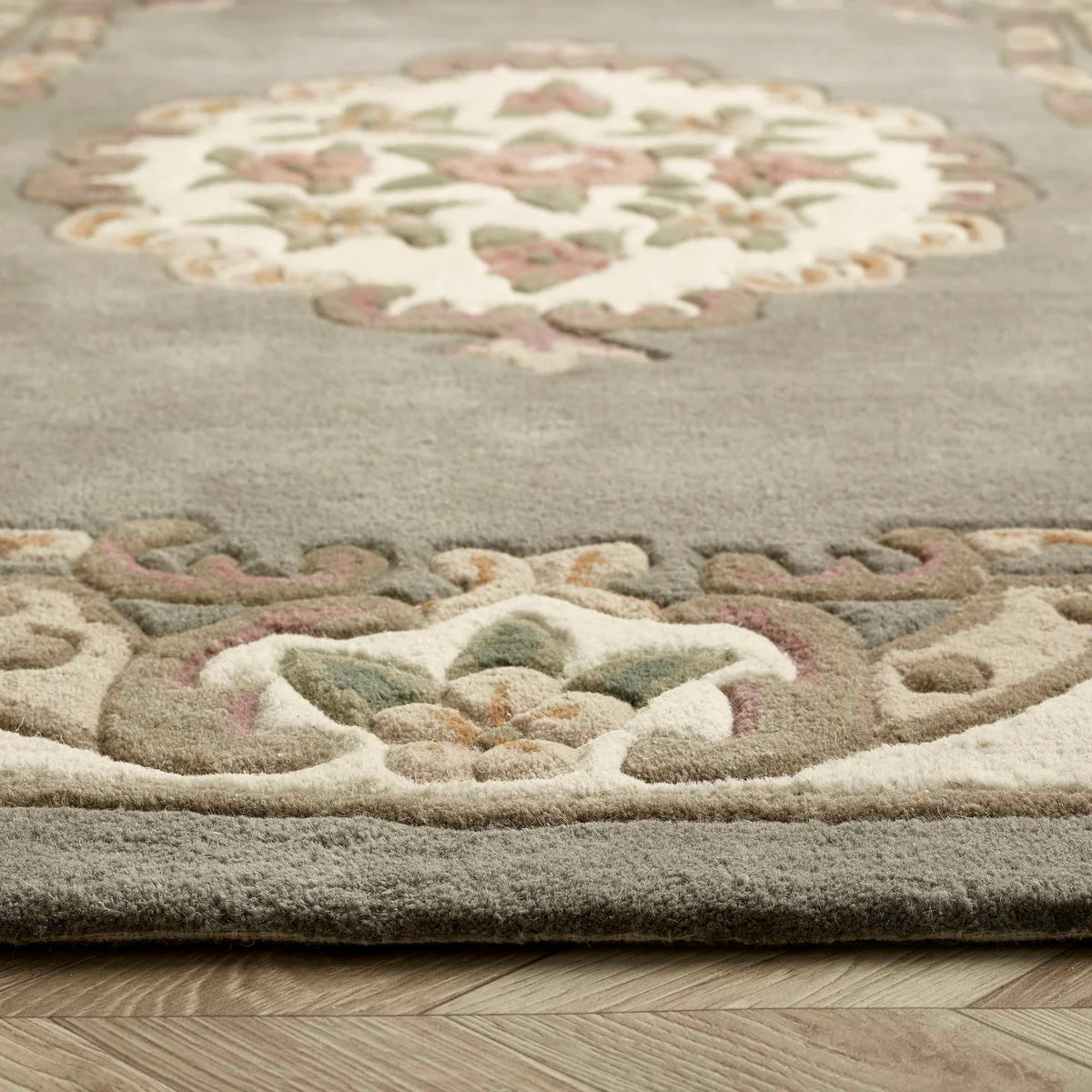 Vintage Motif - Grey Cushioned Wool Rug