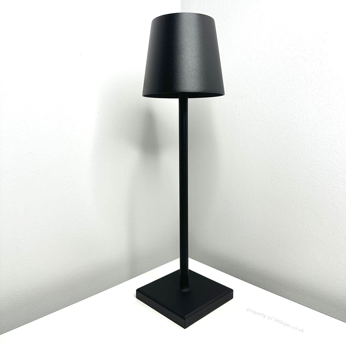 Contemporary Cordless Modern Table Lamp