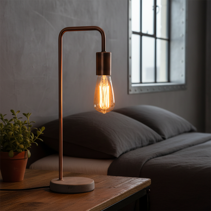 Lampada industriale moderna in rame con base in pietra