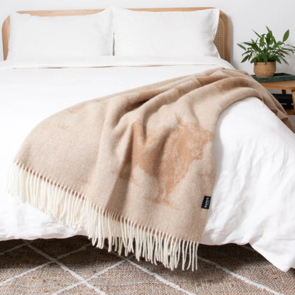 Coperta in lana fine naturale di mucca delle Highlands beige