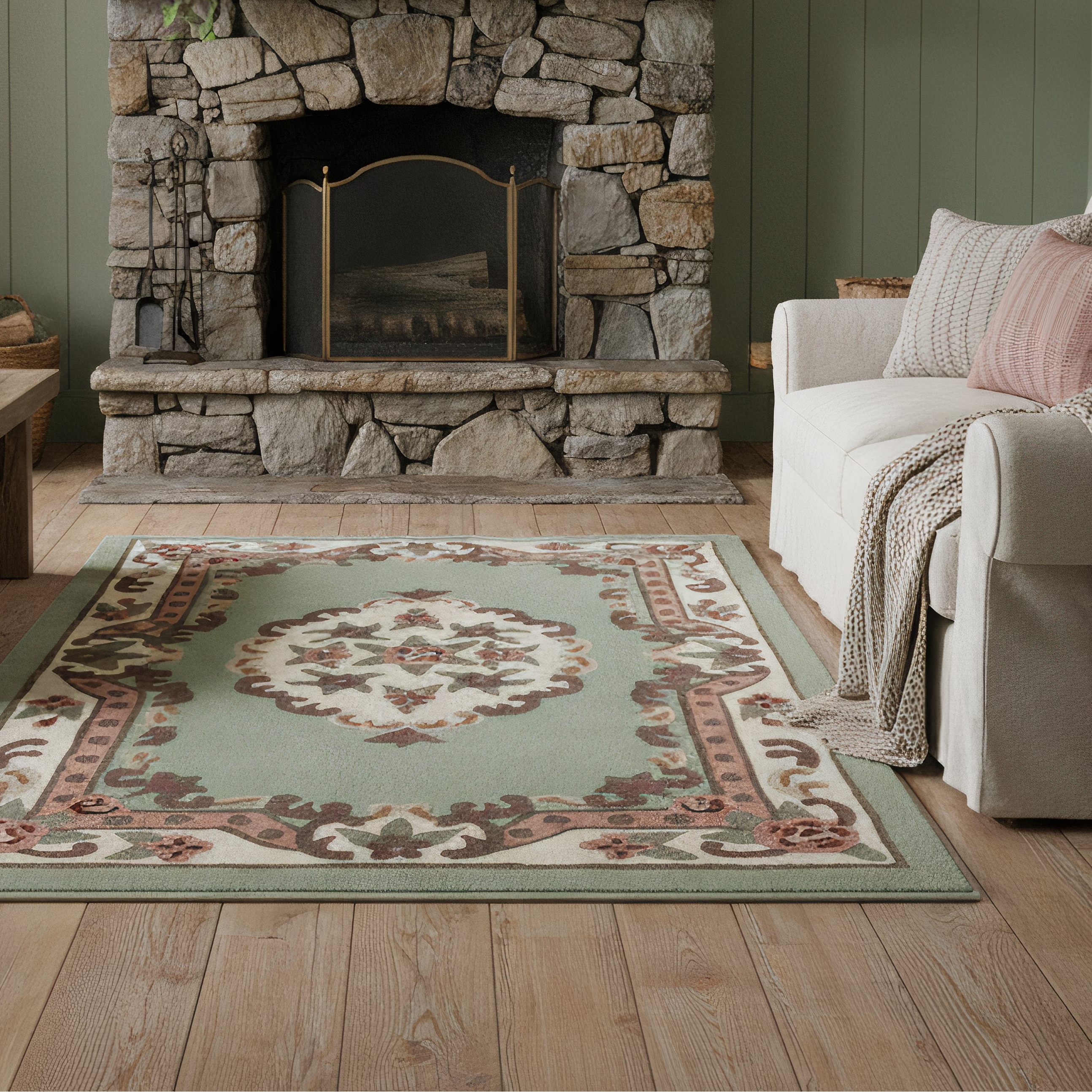 Vintage Motif - Green Cushioned Wool Rug