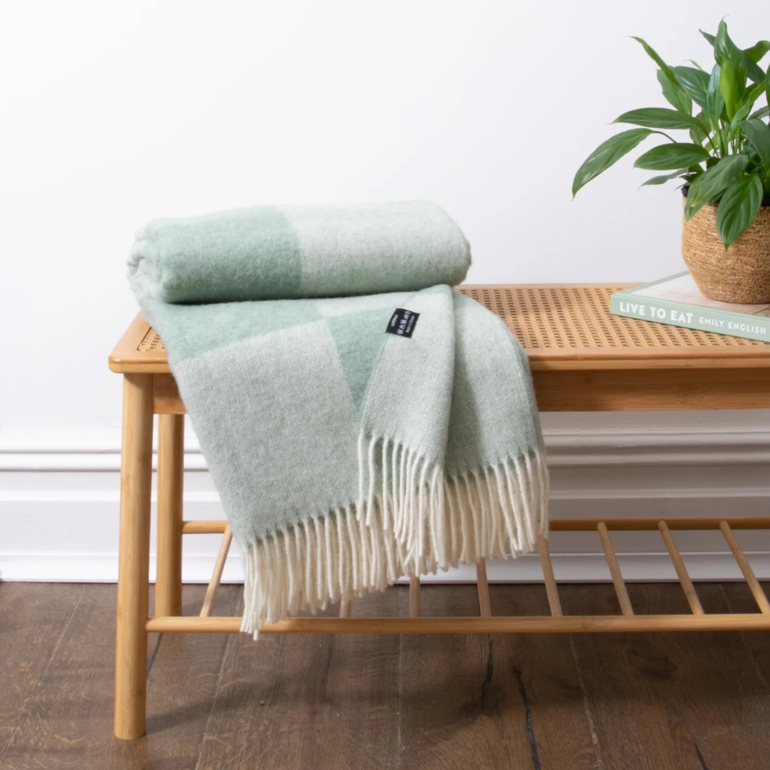 Coperta di lana fine a scacchiera verde