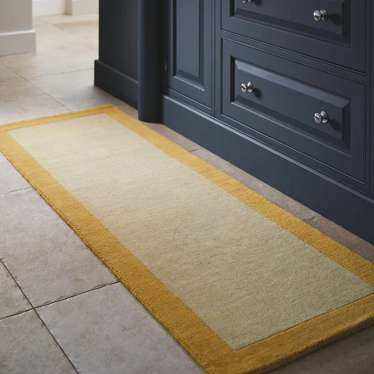 Tappeto Origins Borders 100% pura lana color ocra