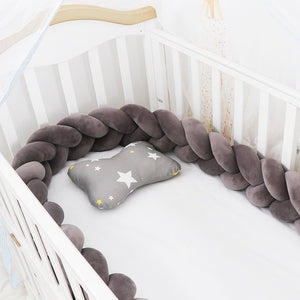{CLEARANCE SALE} Knotted Cot Bed Bumper
