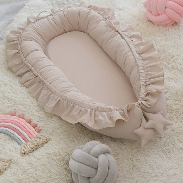 {CLEARANCE SALE} Elegant Padded Baby Nest